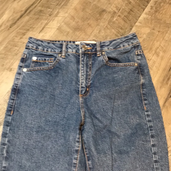 Women’s Garage Jeans - Picture 2 of 5